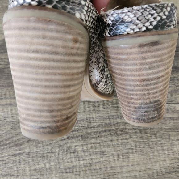 Anthropologie Dolce Vita Selene Snakeskin Slip On Heeled Mules - Picture 6 of 7